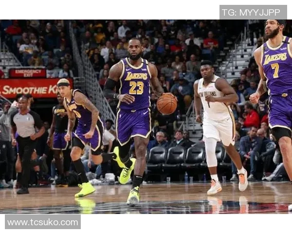 火箭队与鹈鹕队激战正酣2017年12月12日精彩回顾与赛况分析 火箭队与鹈鹕队激战正酣2017年12月12日精彩回顾与赛况分析