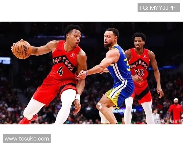 猛龙与勇士激战正酣最新比分揭晓引发球迷热议